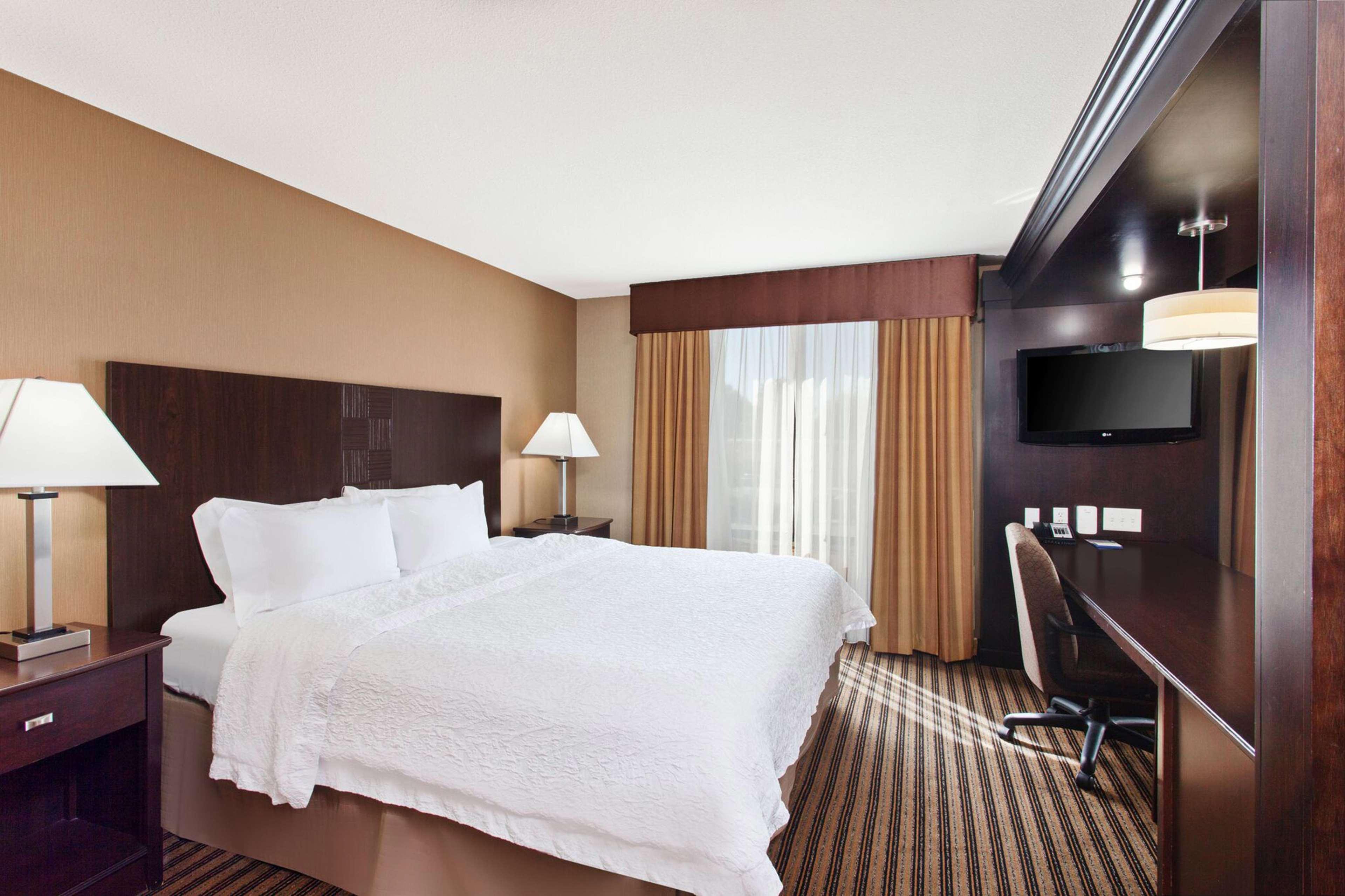 Hampton Inn & Suites Fresno - Northwest Herndon Buitenkant foto