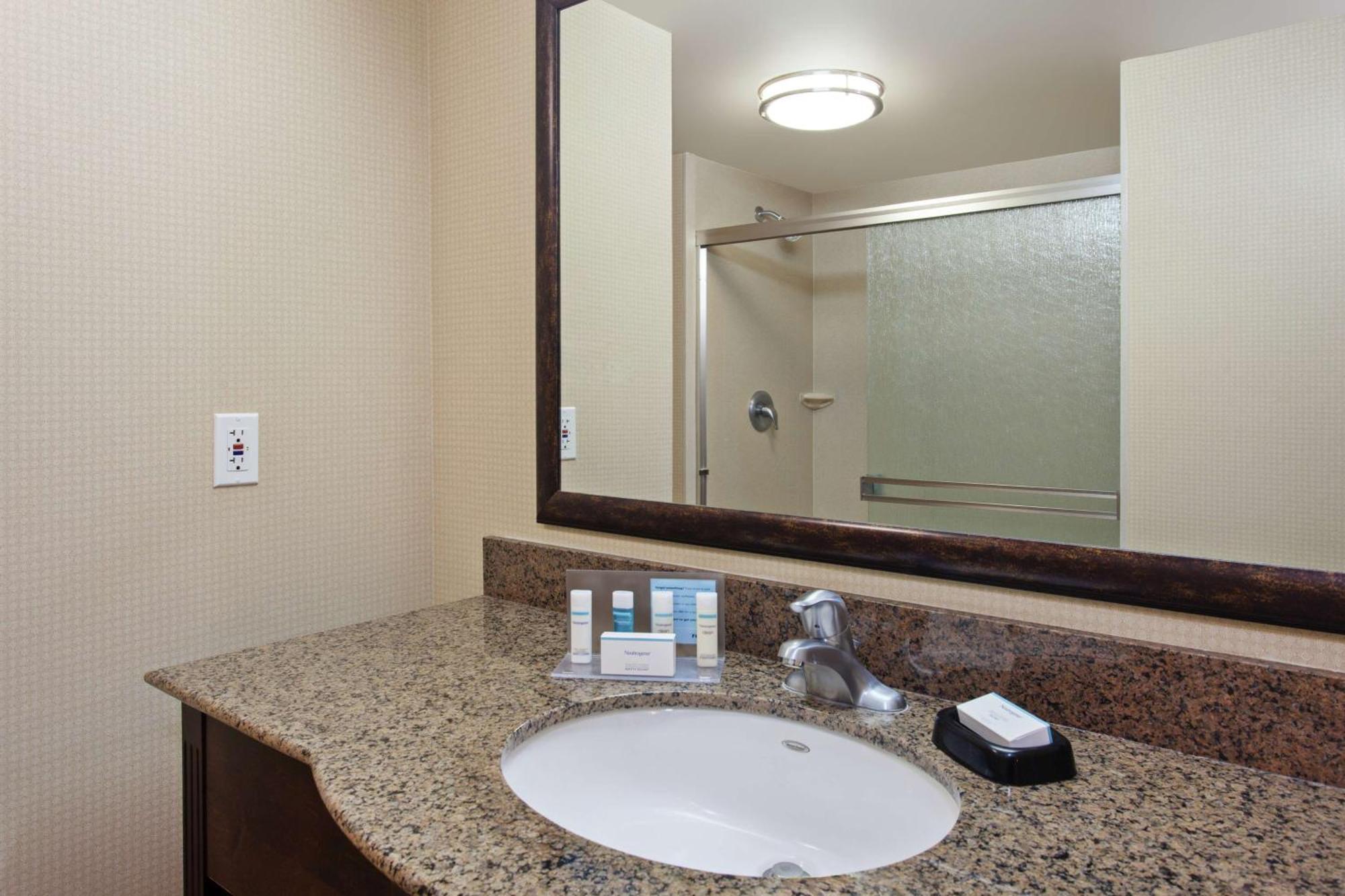 Hampton Inn & Suites Fresno - Northwest Herndon Buitenkant foto